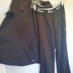 Grey's Anatomy black scrub set size large